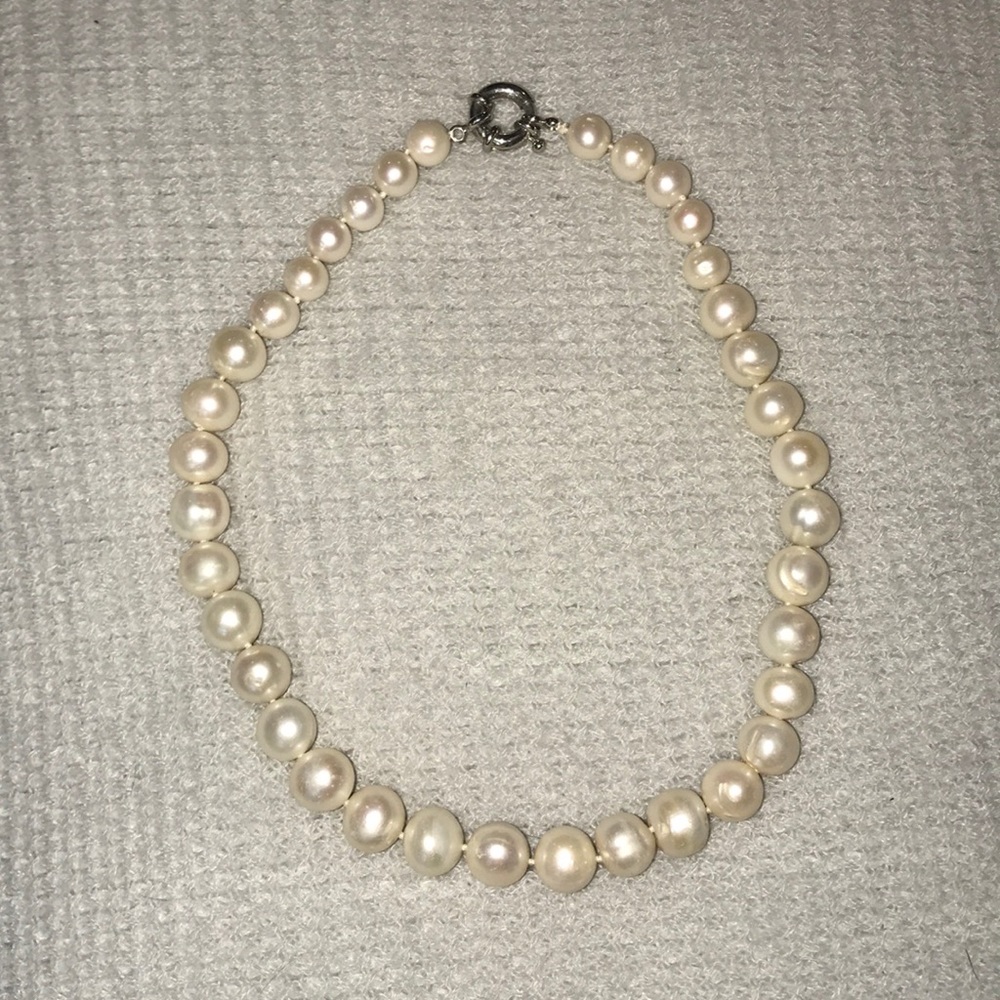 Real pearl necklace